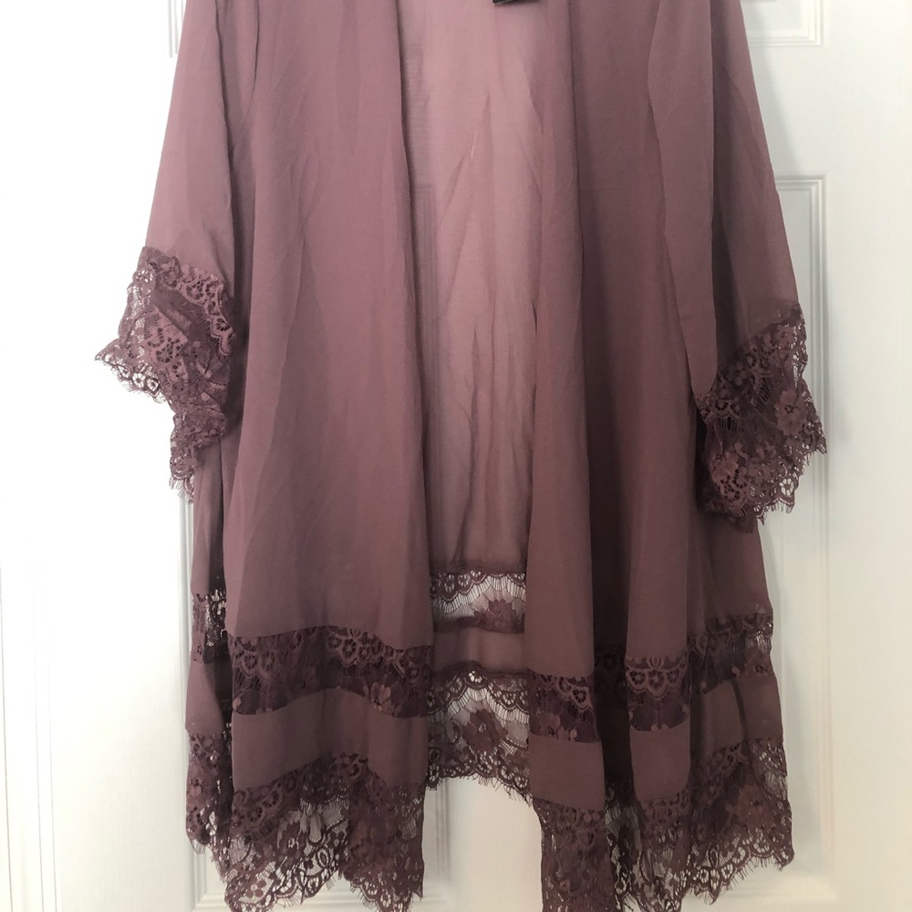 NWT sheer kimono - Picture 2 of 2